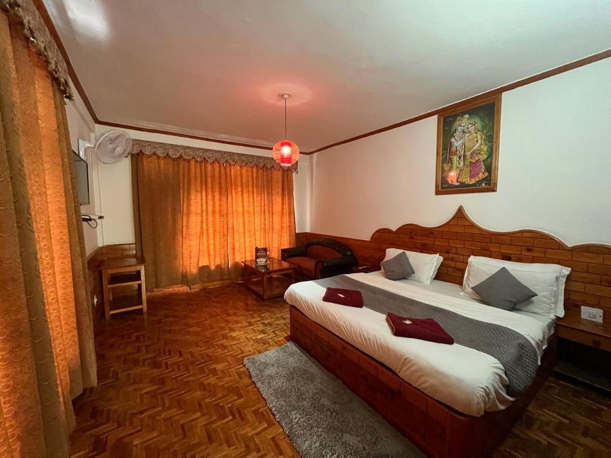 Hotel Hollywood - Top Rated & Most Awarded Property In Manali Dış mekan fotoğraf