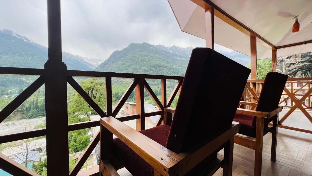 Hotel Hollywood - Top Rated & Most Awarded Property In Manali Dış mekan fotoğraf